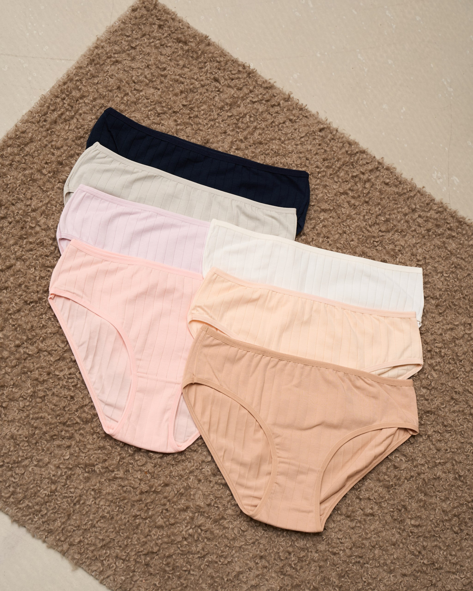 Набор женских трусиков неделек Plus Size в рубчик - 7 шт. - 724180