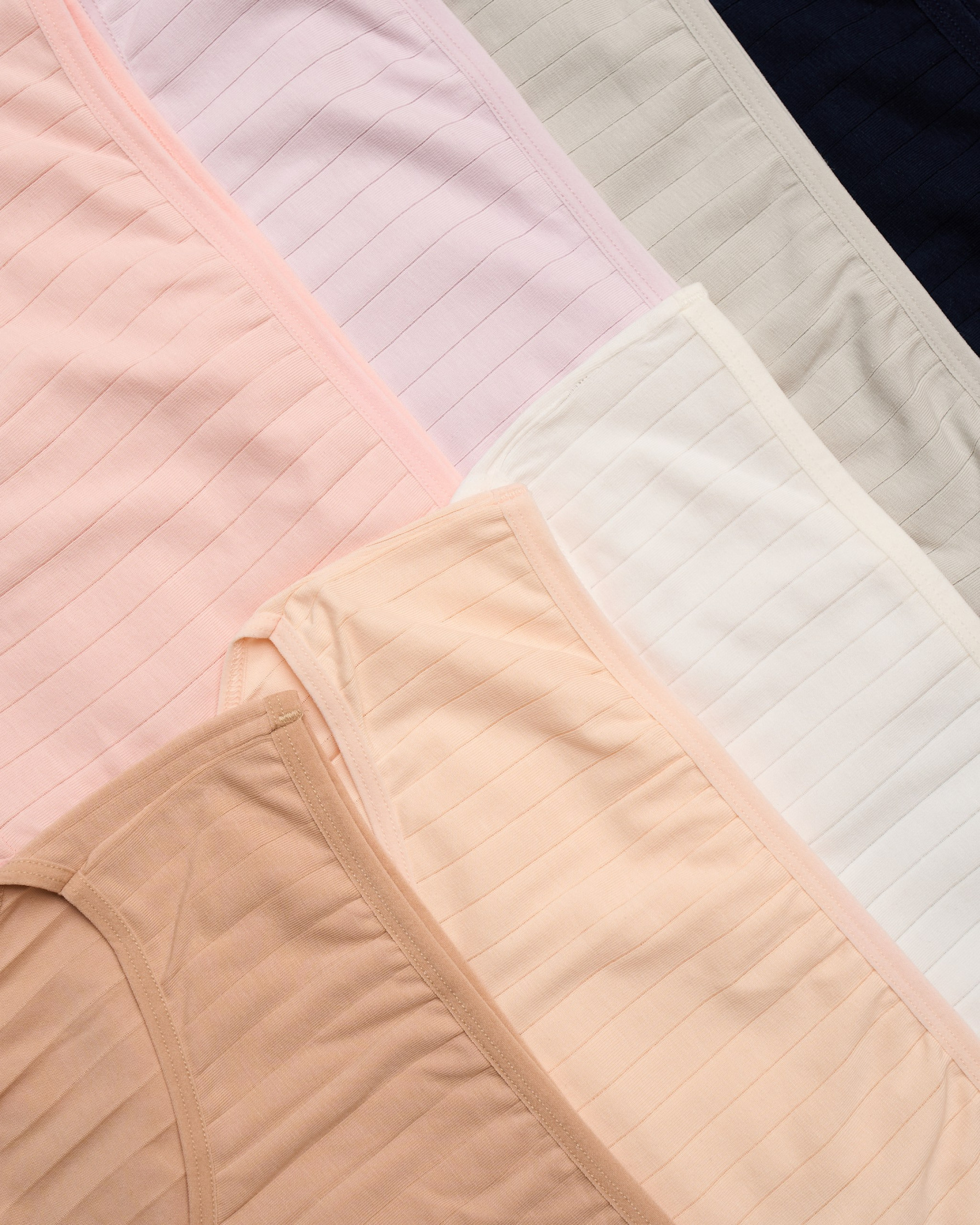 Набор женских трусиков неделек Plus Size в рубчик - 7 шт. - 724180