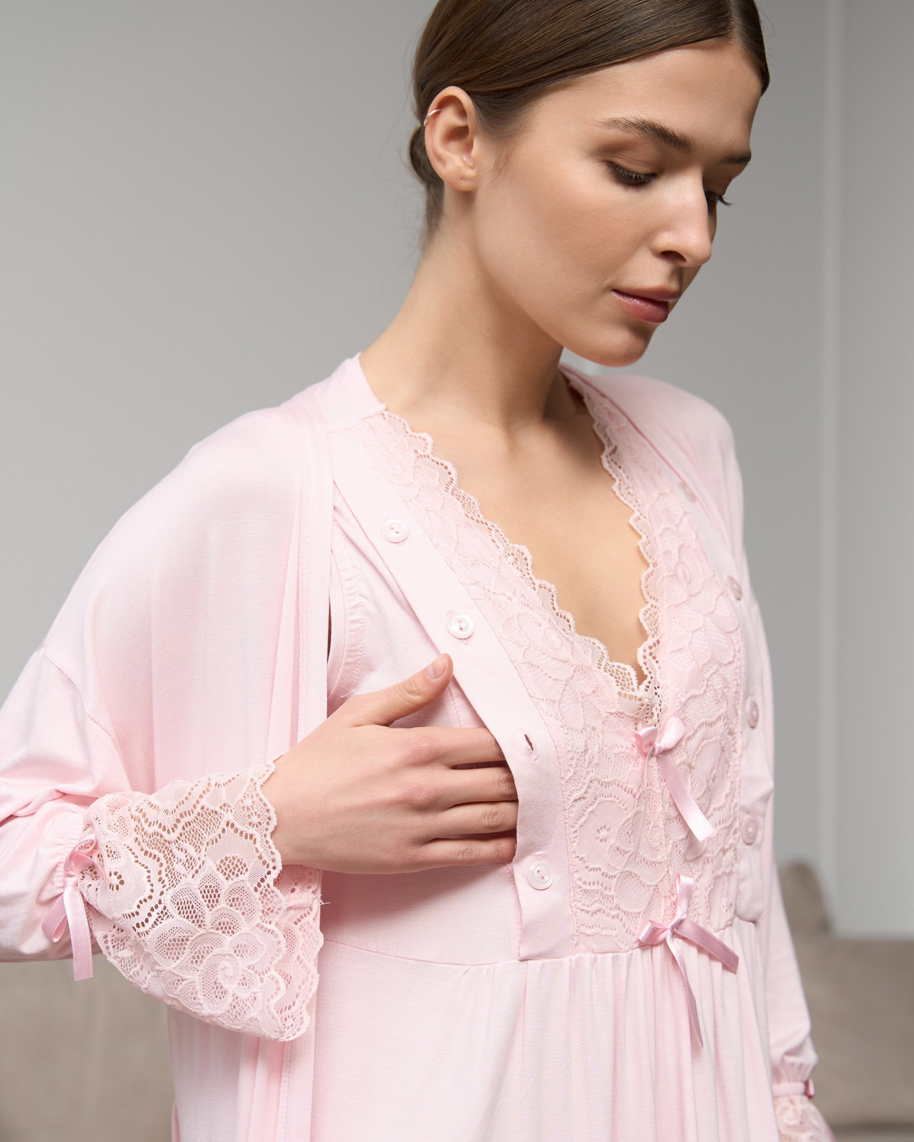 Халат та сорочка для молодої мами - Віскоза з кружевом