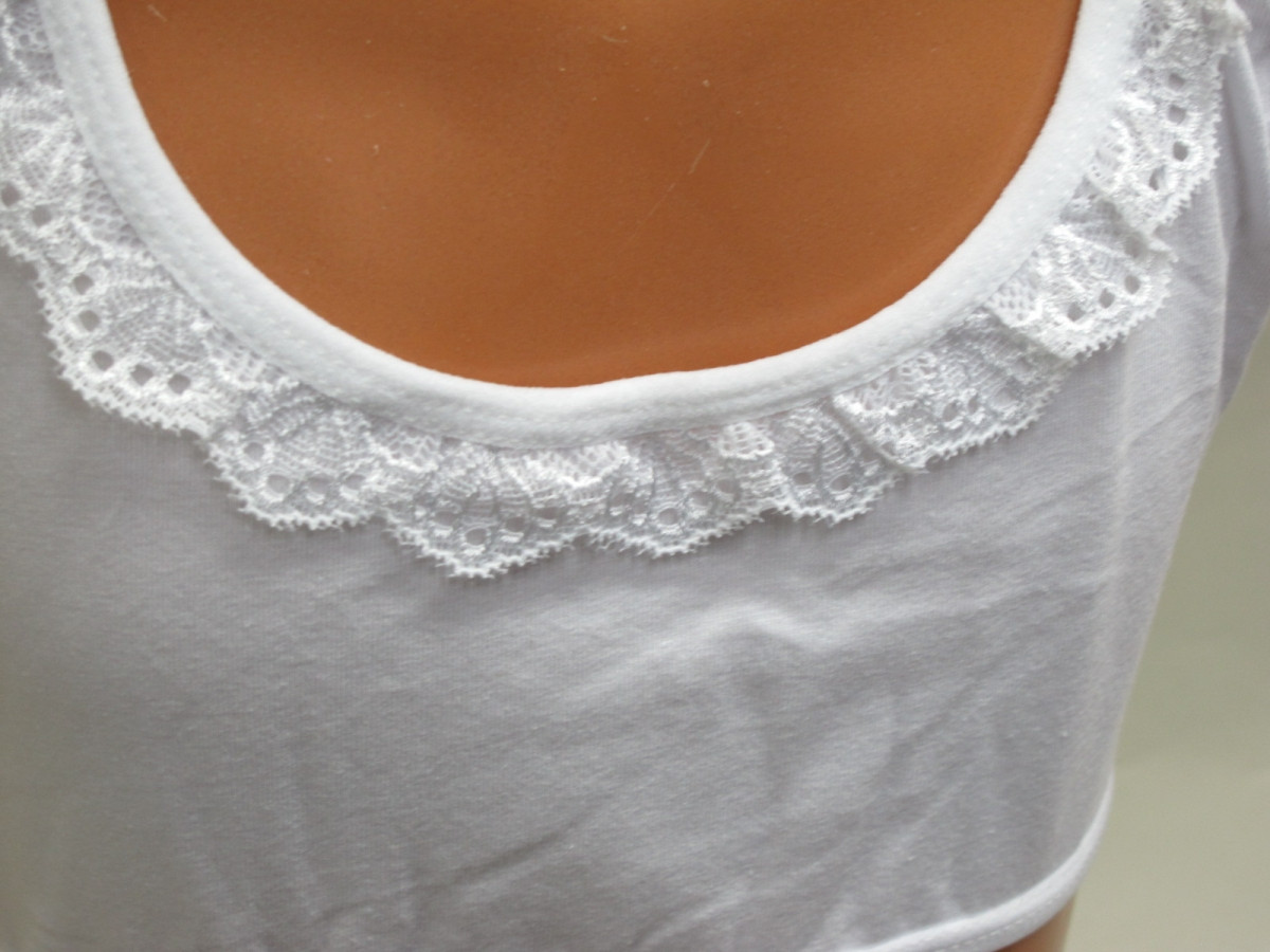 Топ для дівчаток з мереживом - від 3 шт.