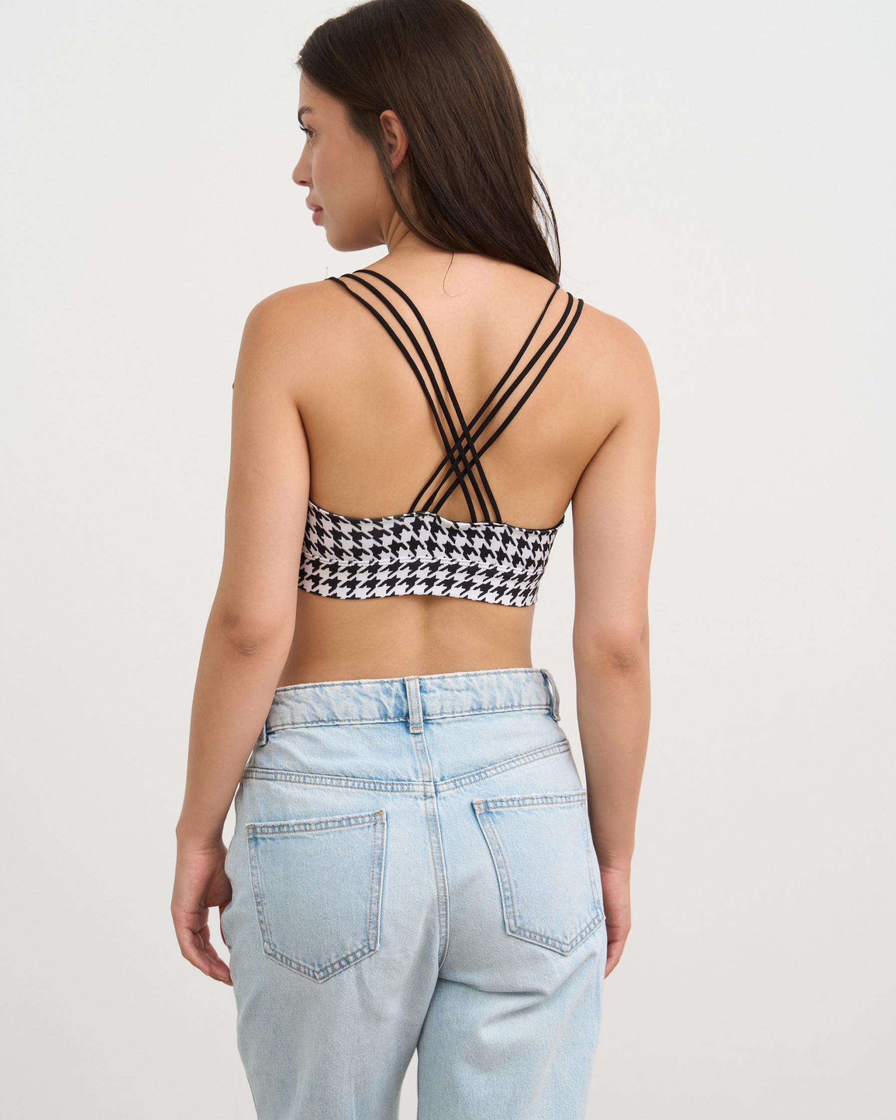 Жіночий спортивний топ - переплетення на спинці - Гусяча лапка