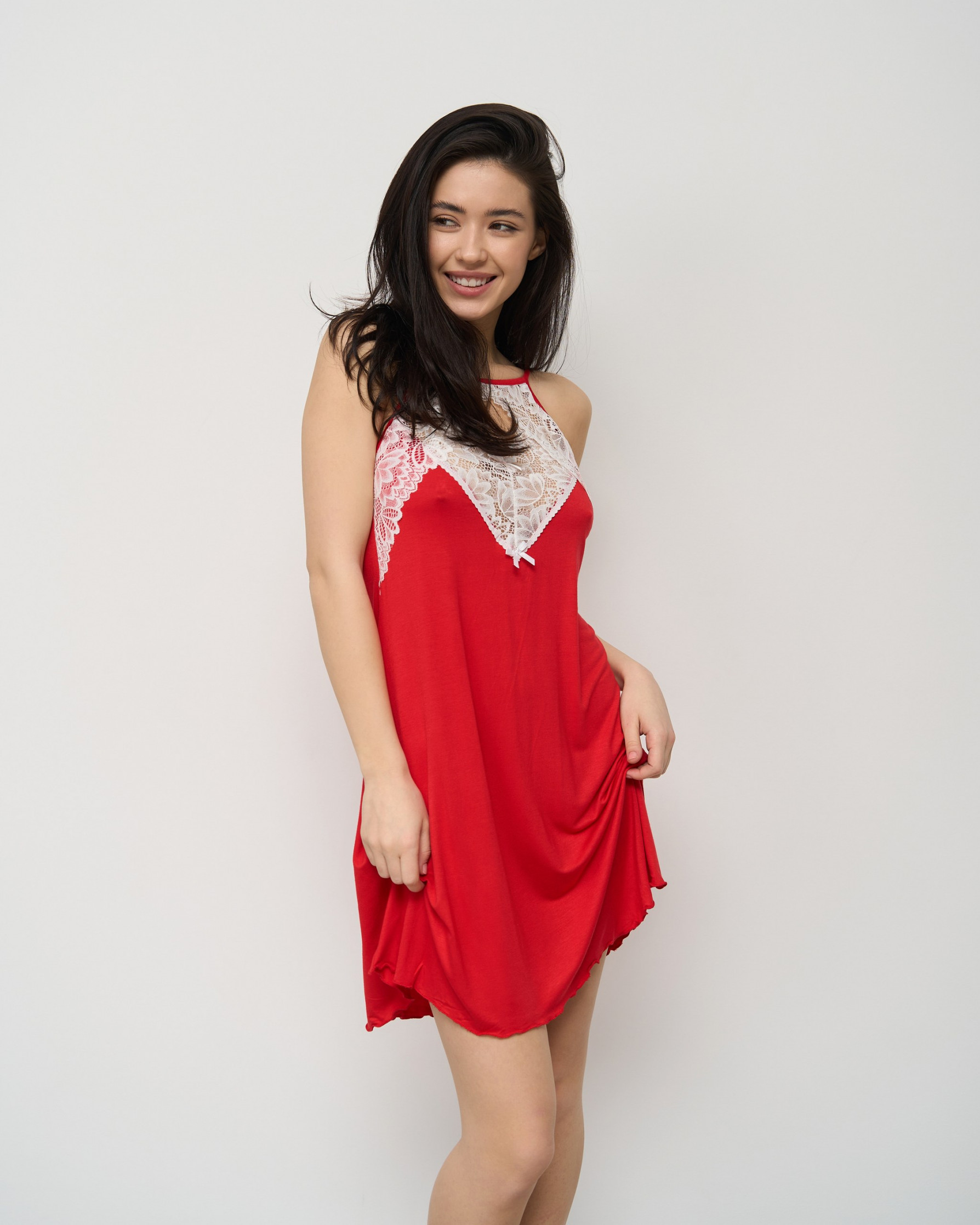 Віскозна однотонна сорочка зі спокусливим мереживом