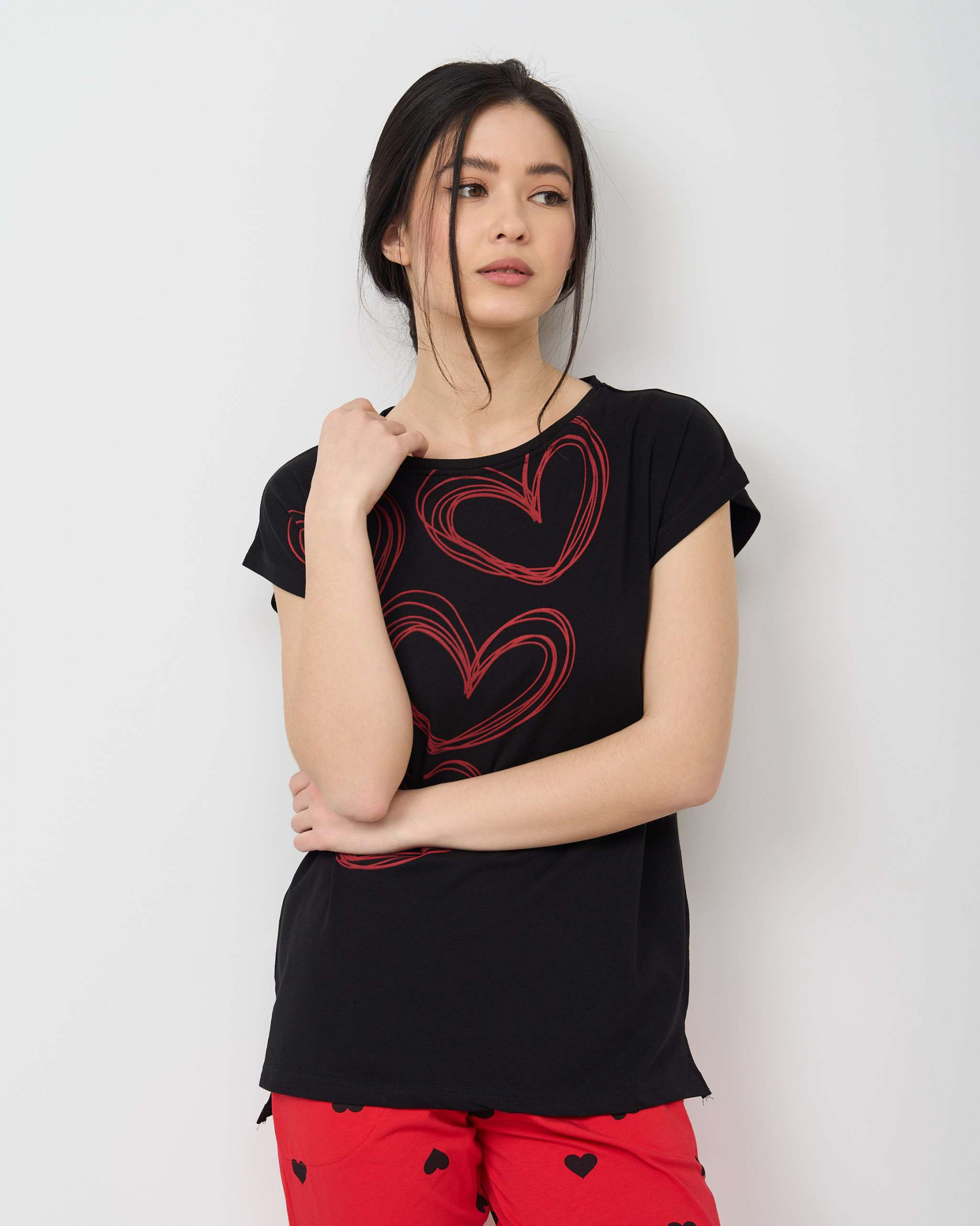 Жіночий комплект з капрі - Сердечки