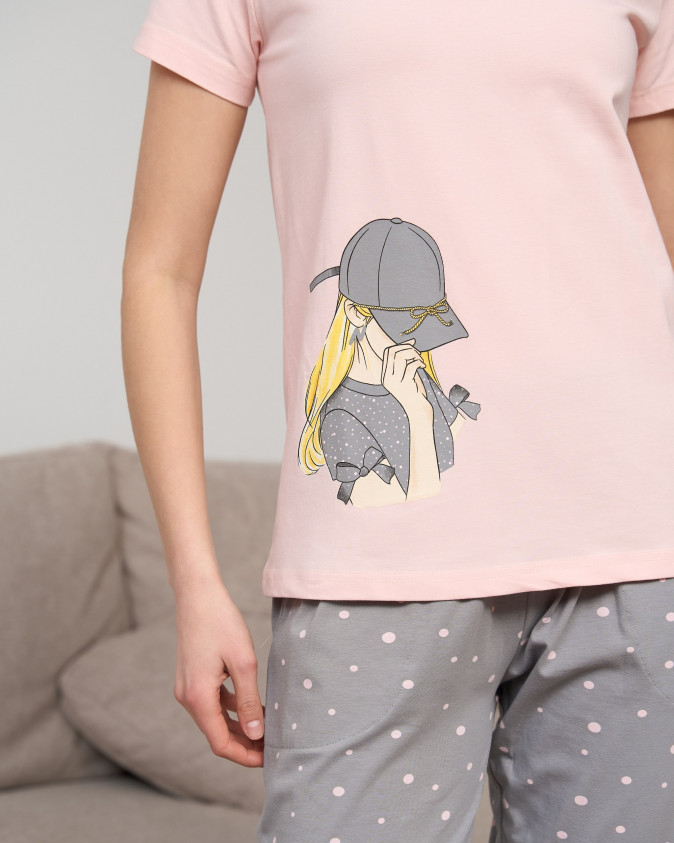 Жіночий комплект з капрі - Дівчина в кепці