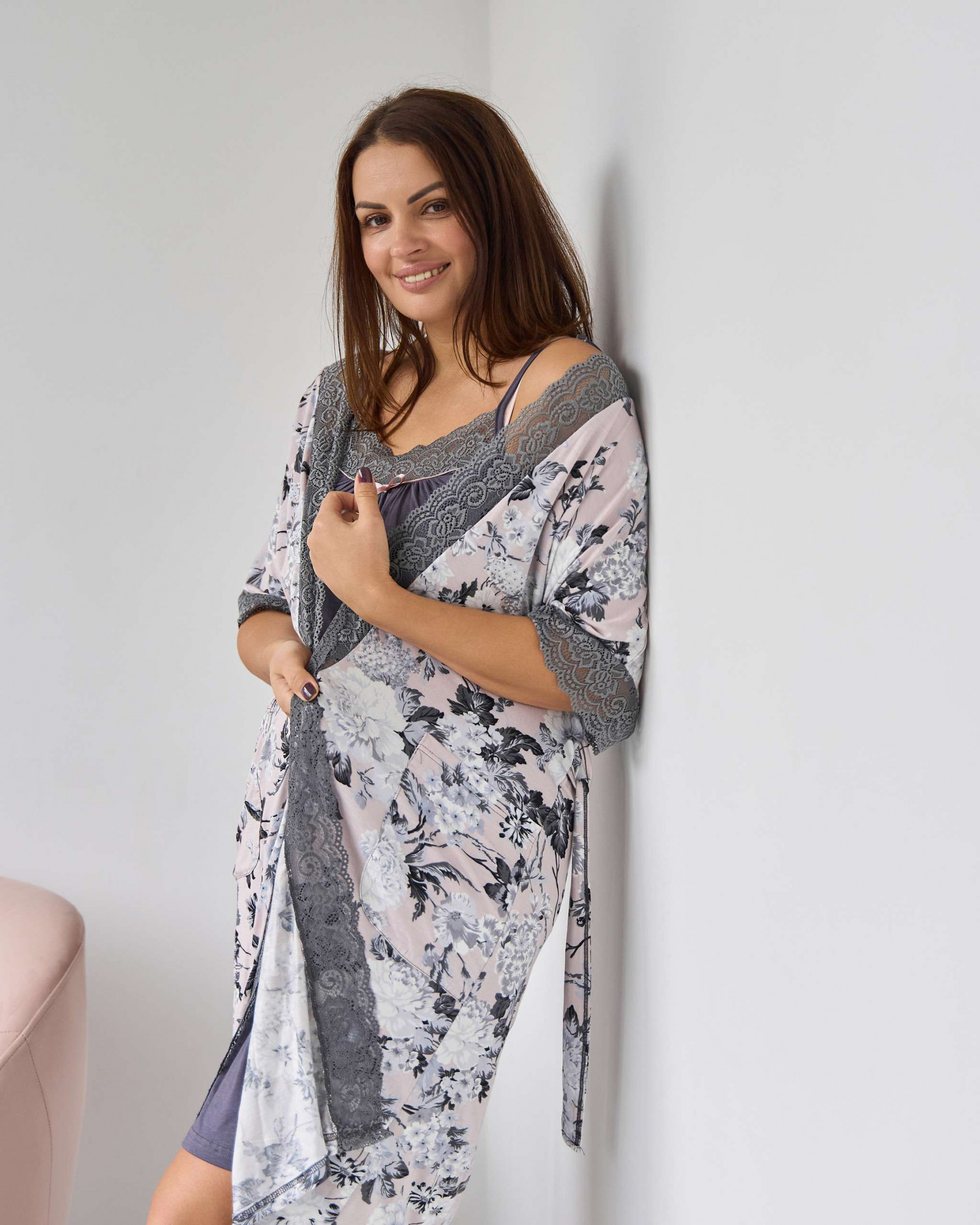 Комплект халат и сорочка батал - Темные цветы - Вискоза