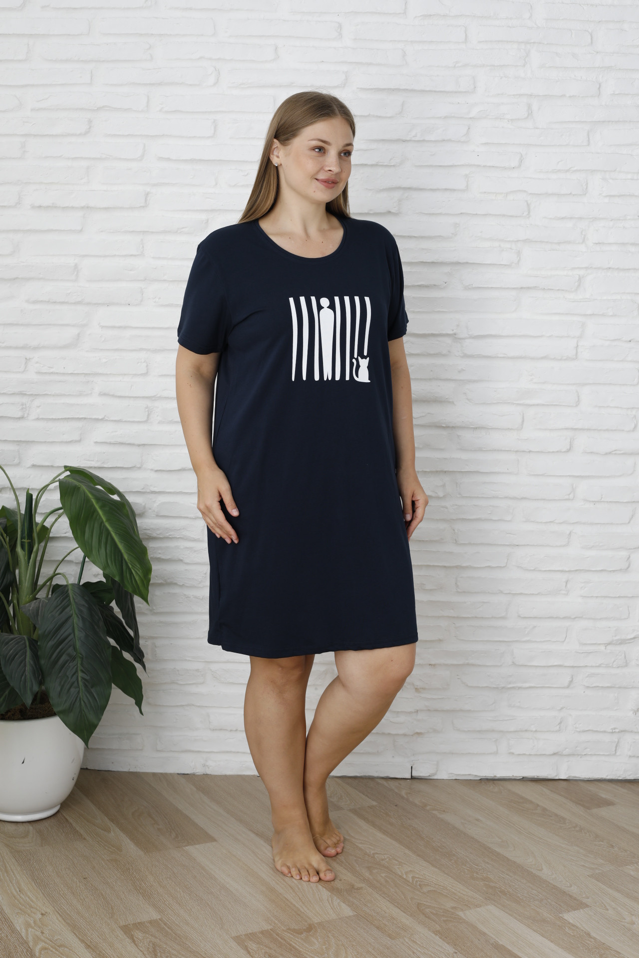 Туніка з коротким рукавом Plus Size - Людина і кіт