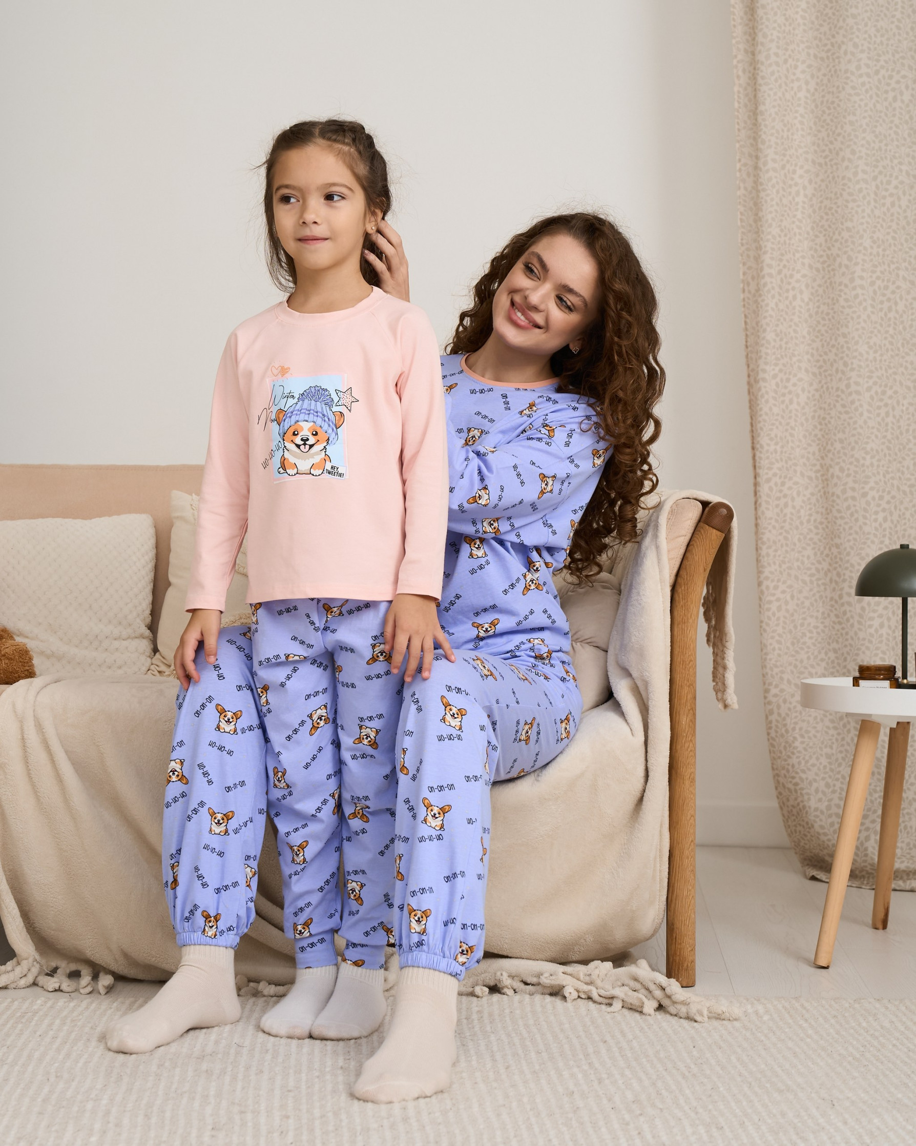 Дитячий комплект на дівчинку зі штанами - Коргі