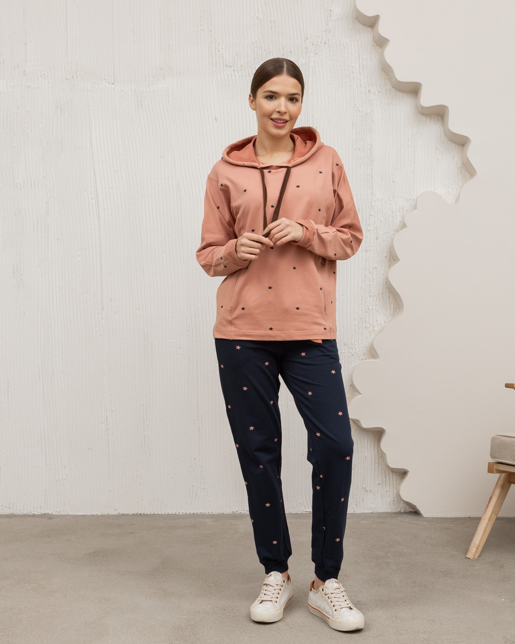 Жіночий теплий костюм з капюшоном - дрібні зірки - Байка