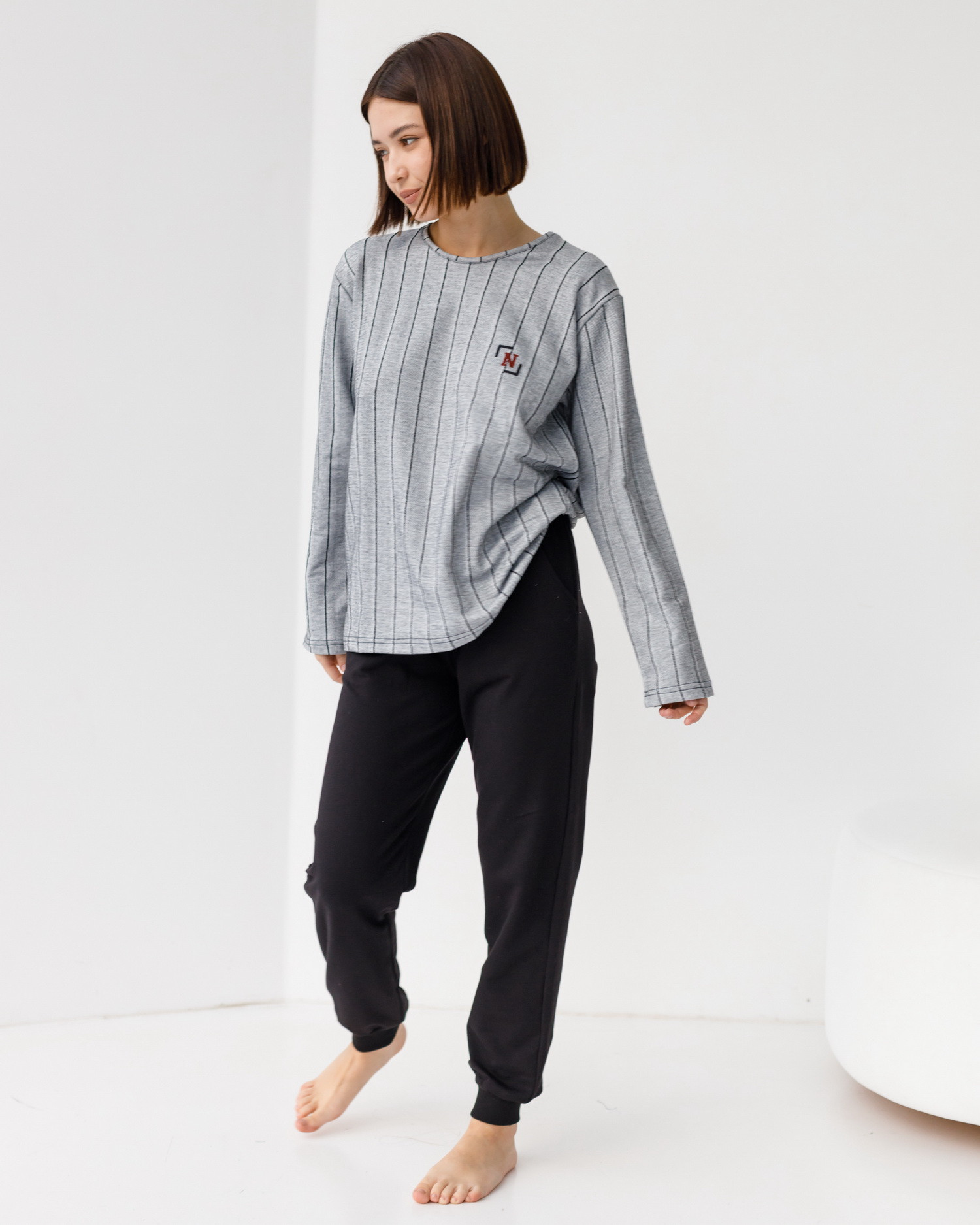 Жіночий костюм - смугаста кофта