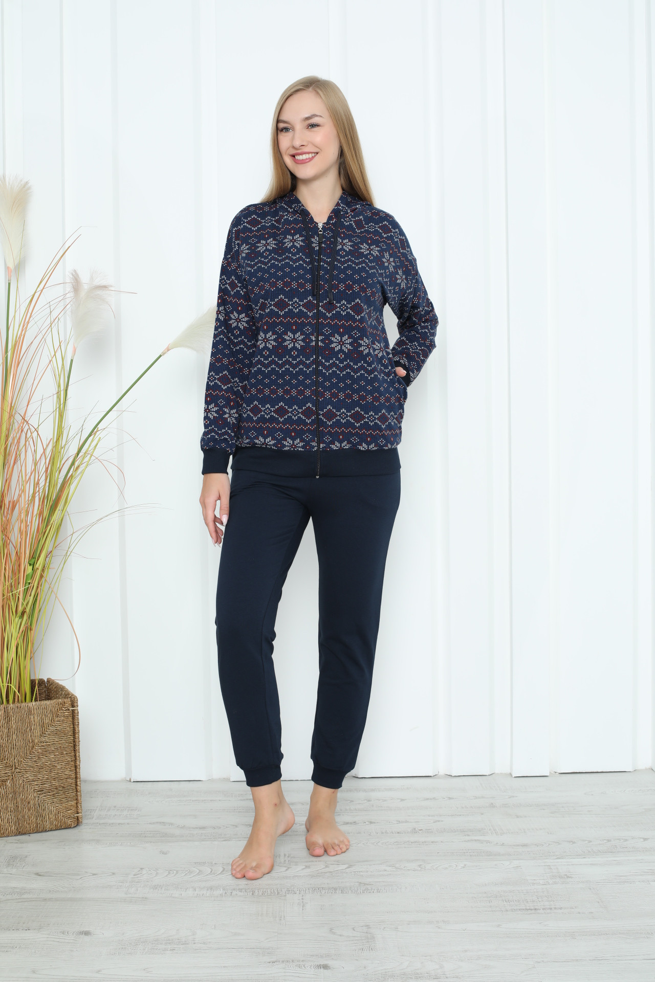 Теплый спортивный костюм на молнии - Байка