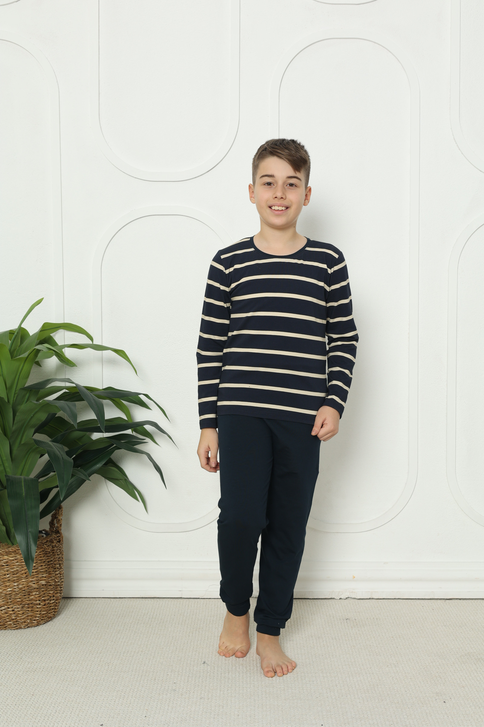 Комплект на мальчика-подростка со штанами - верх в полоску