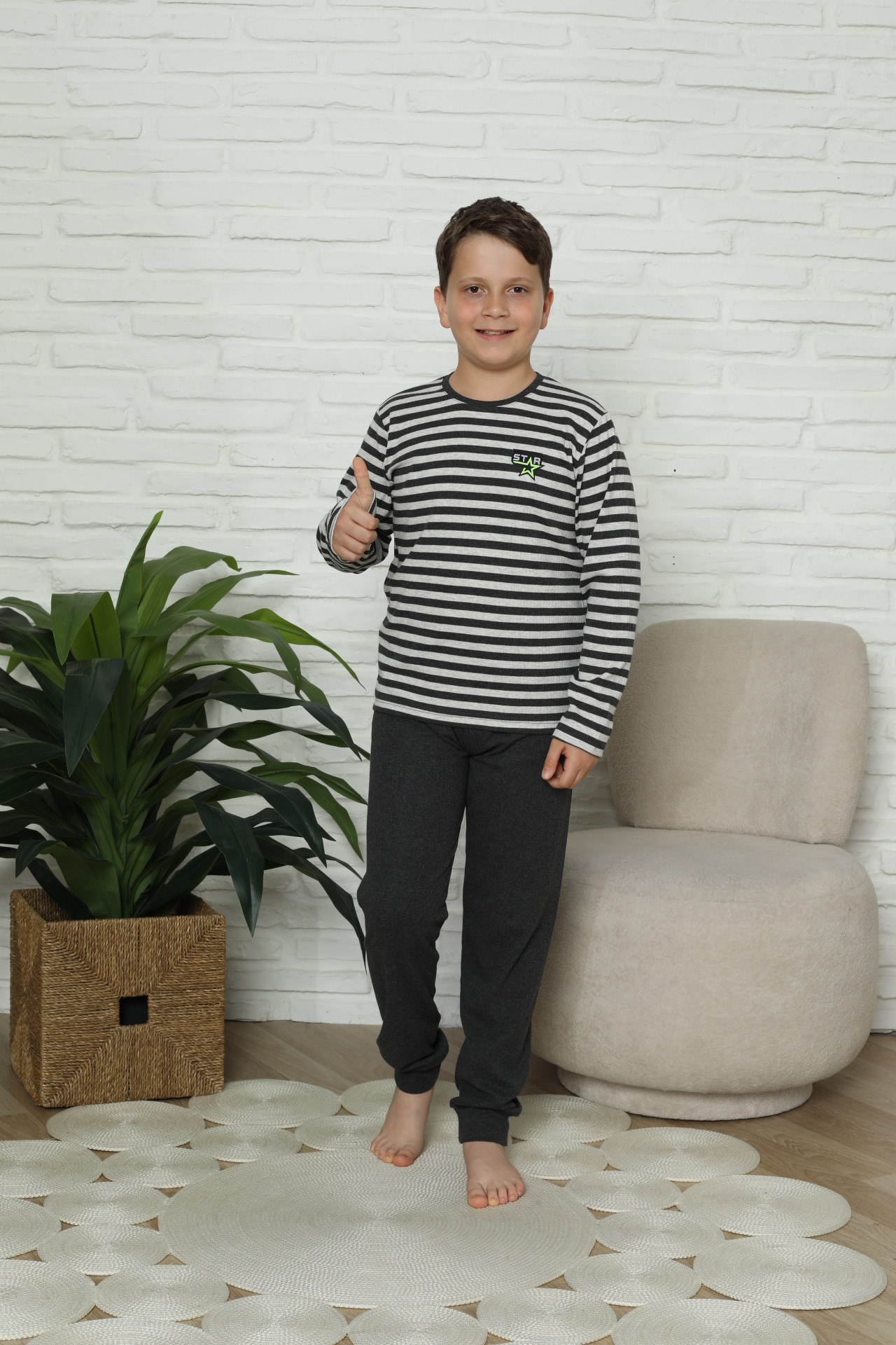 Комплект на мальчика-подростка со штанами - в рубчик