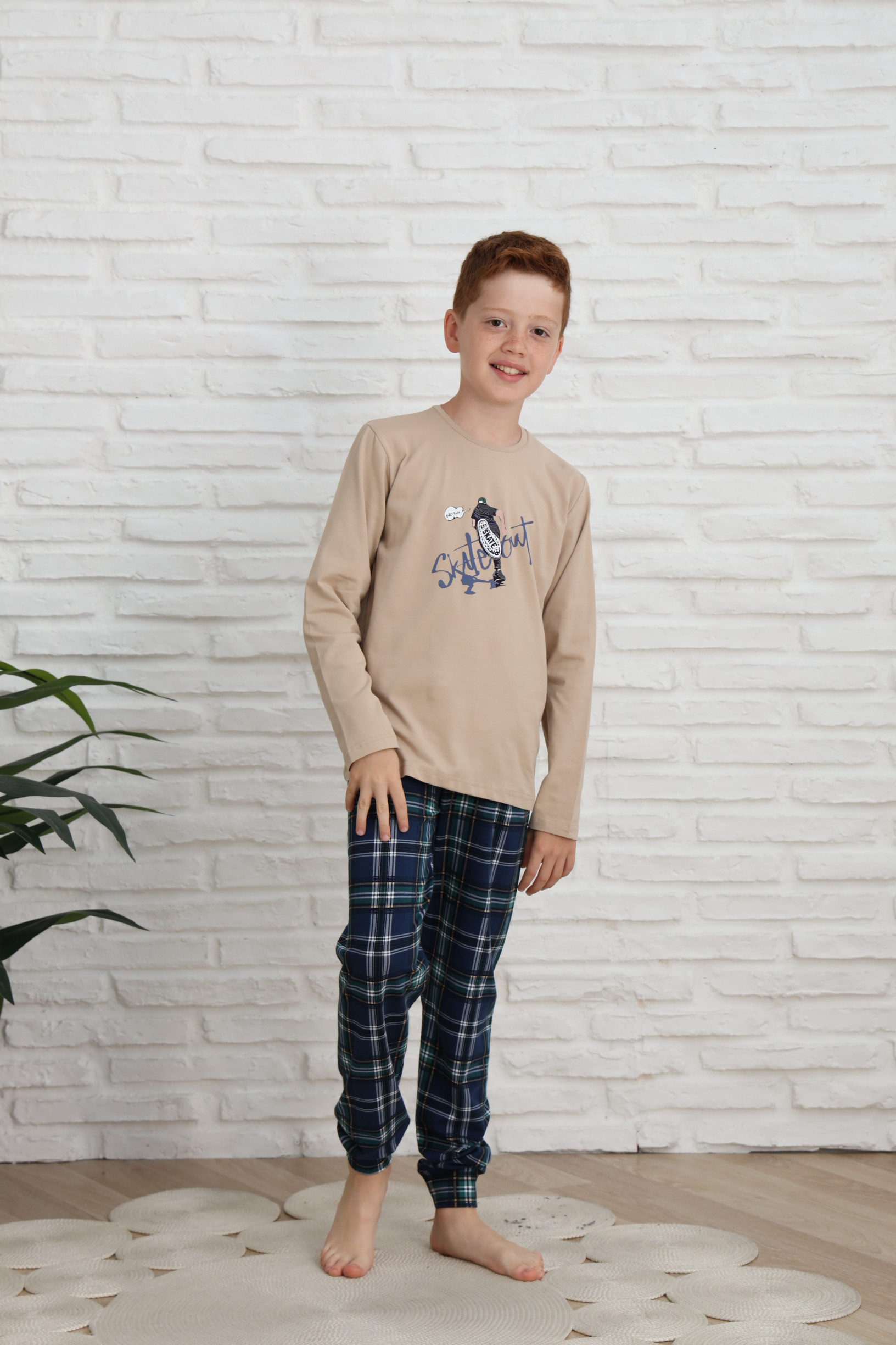 Подростковый комплект на мальчика Skate - клетка на штанах