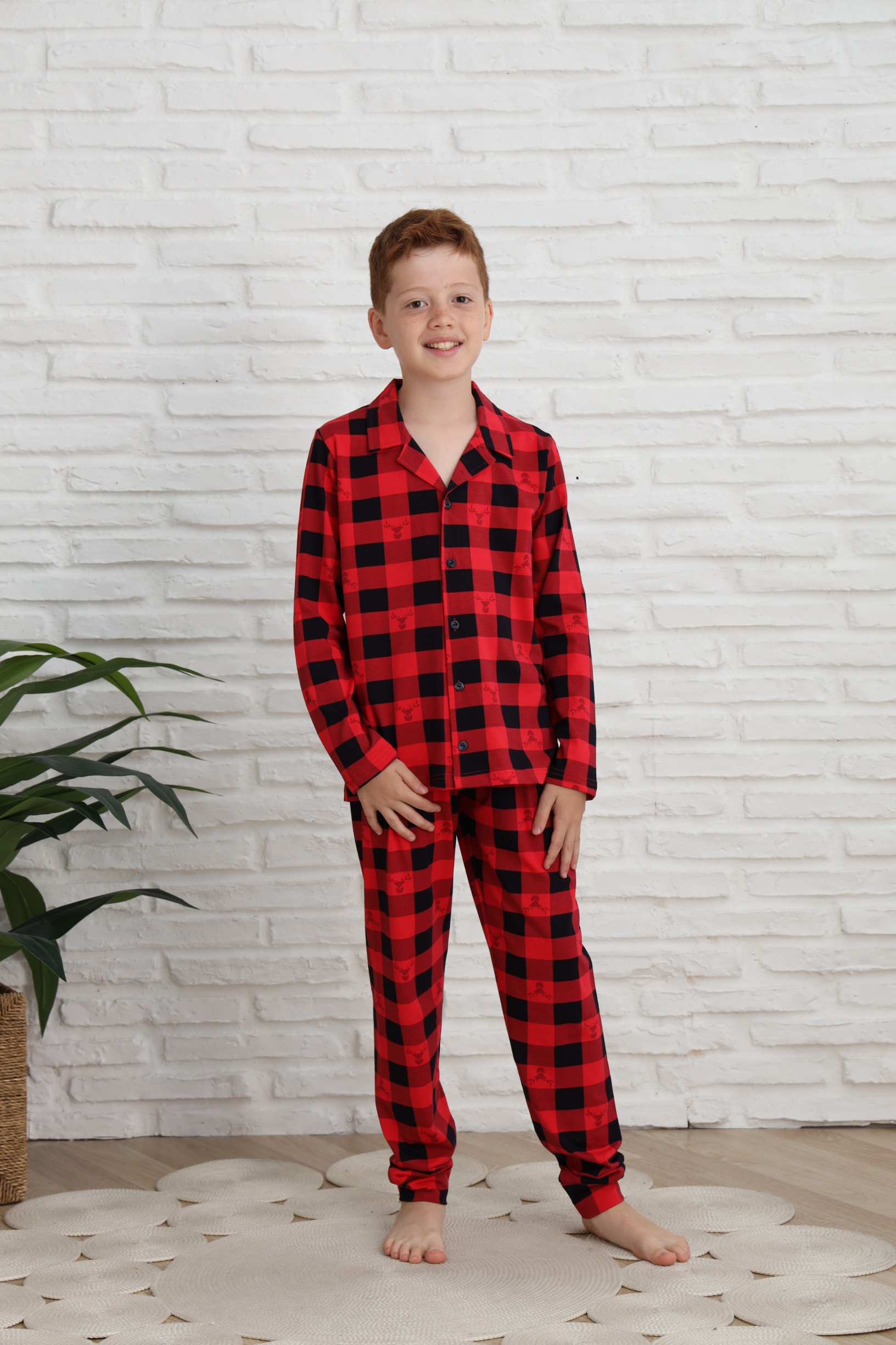 Подростковая пижама для мальчика - Красная клетка с оленем - Family look для семьи