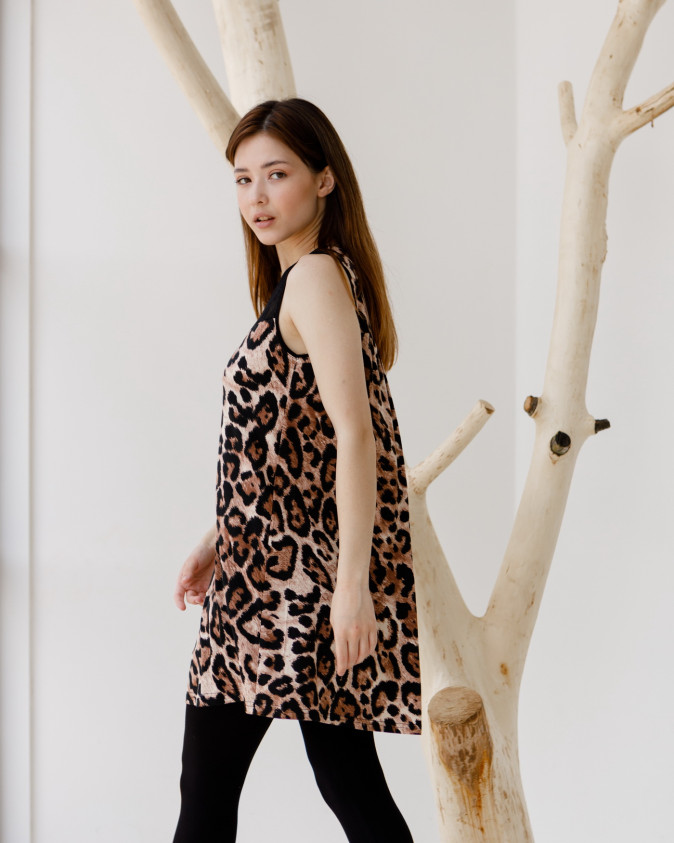 Жіночий комплект з капрі - леопард