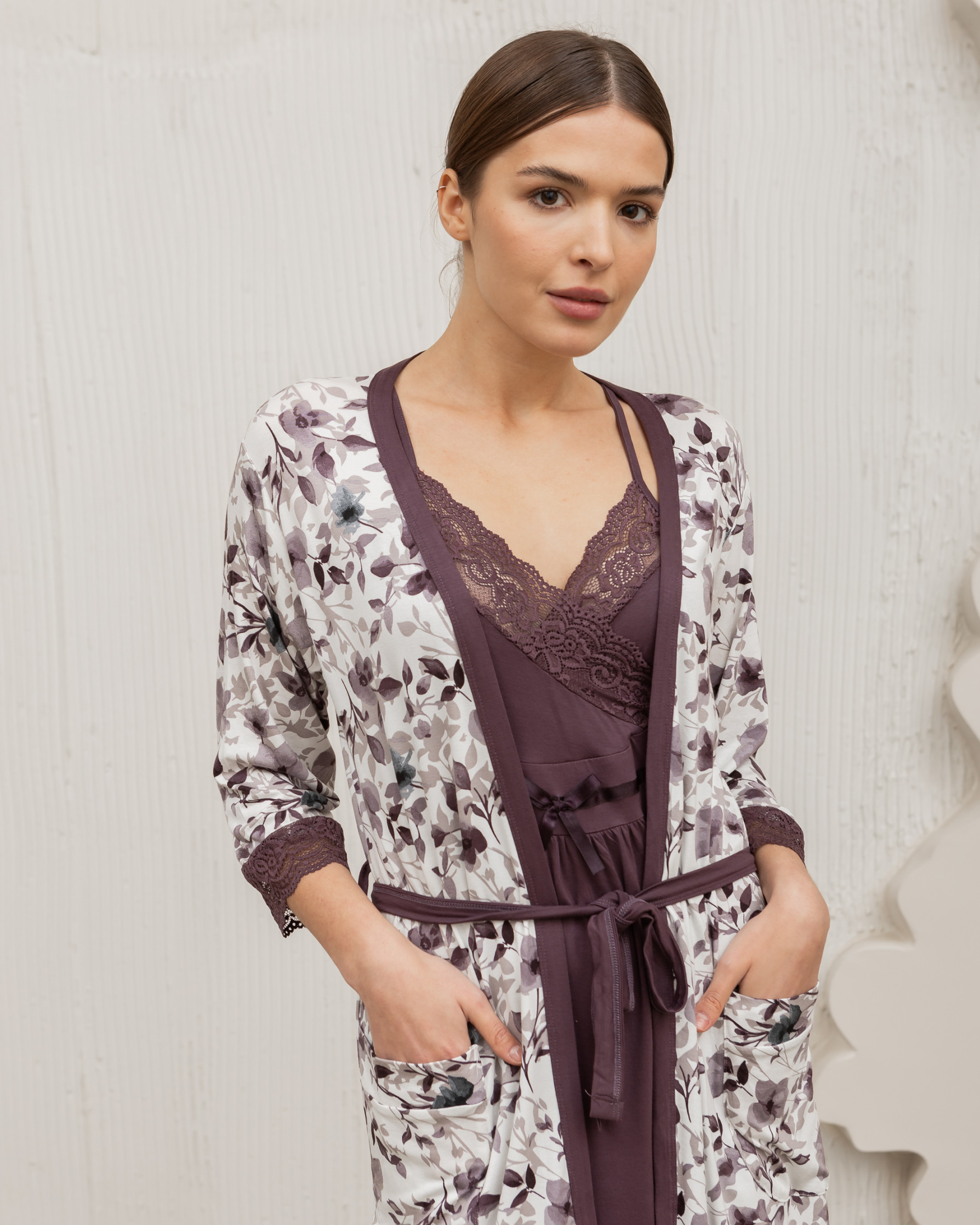 Комплект с халатом, в фиолетовые цветы - Вискоза