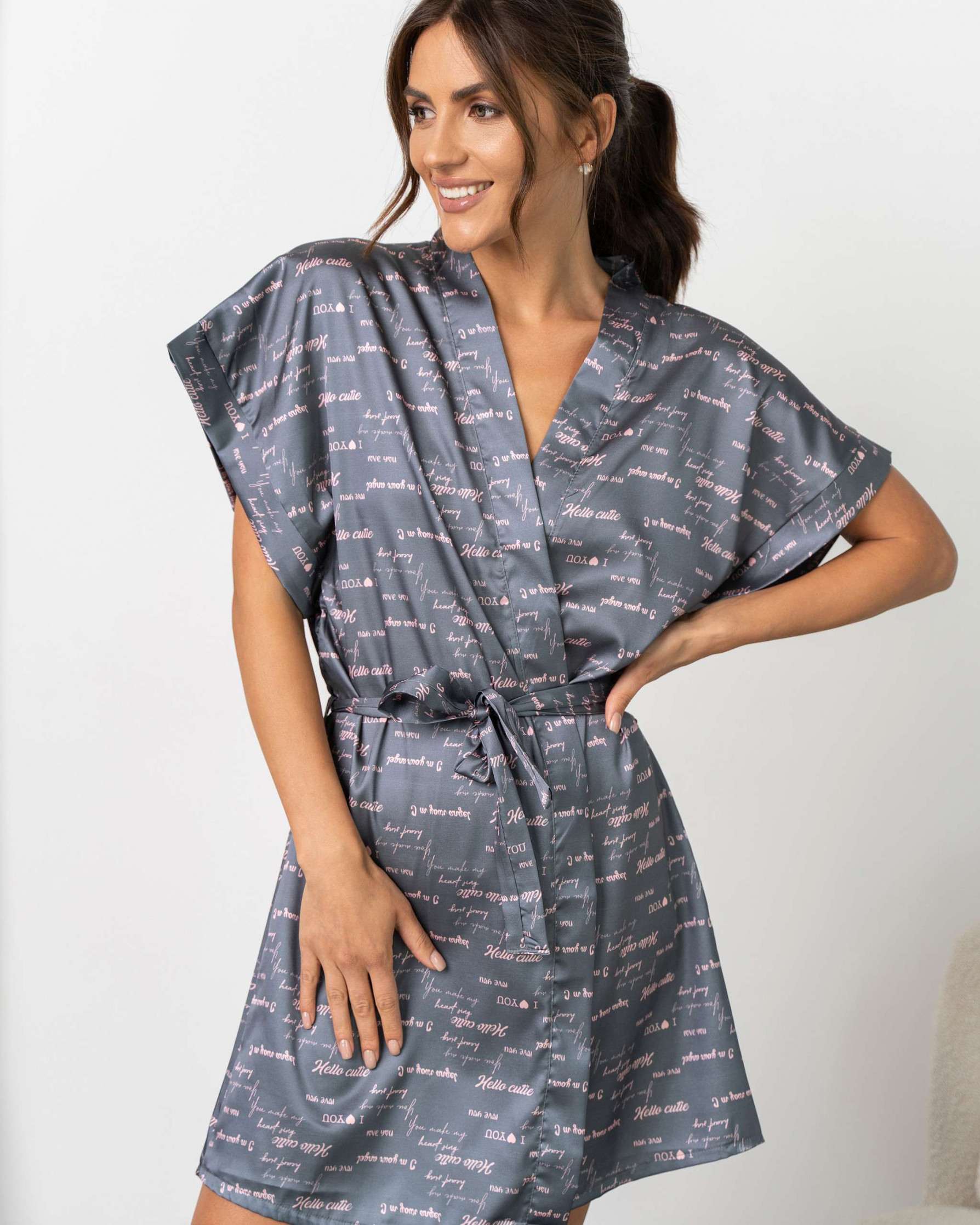 Темно-серый женский халат - мелкие надписи