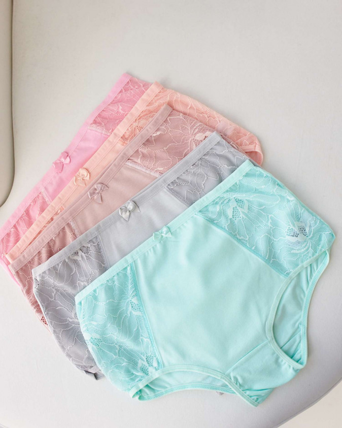 Високі трусики з мереживом - кольоровий мікс