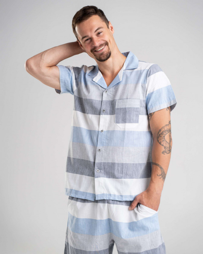 Чоловічий комплект з шортами - різнокольорові смуги