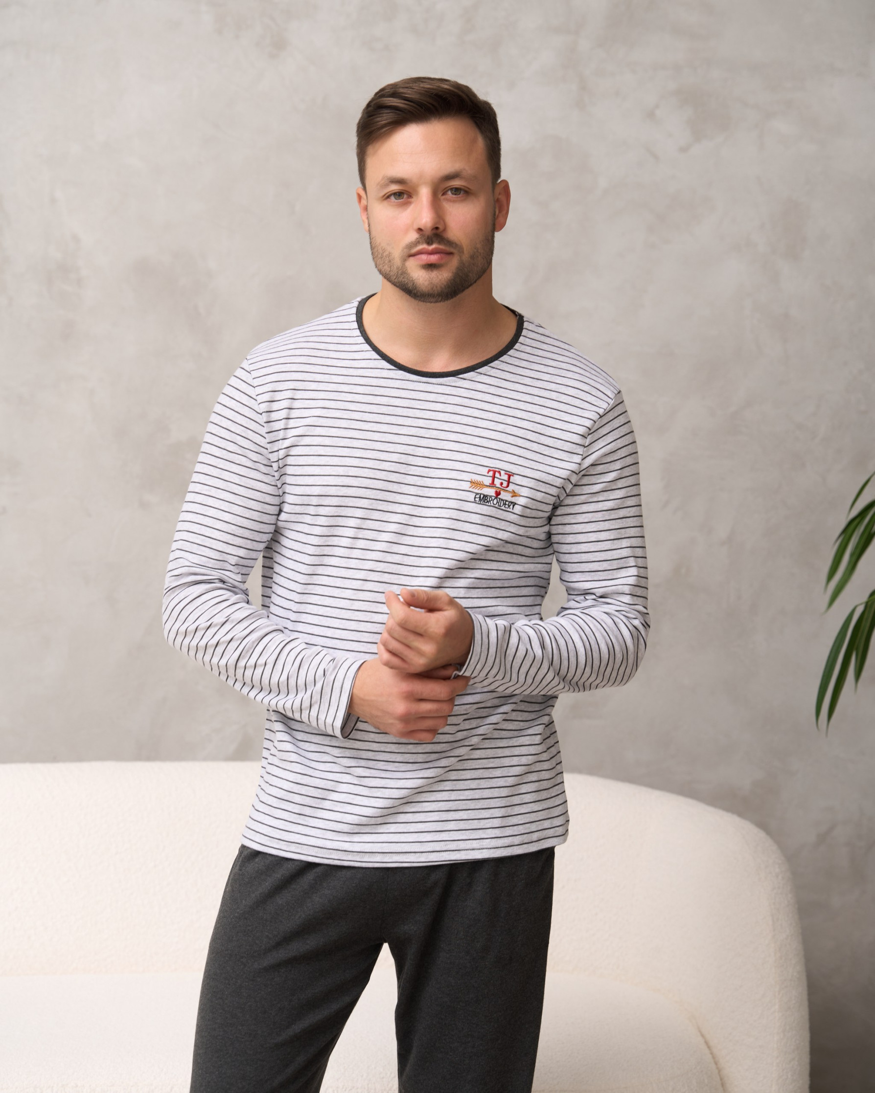 Чоловічий комплект з кофтою у смужку - Family look для пари