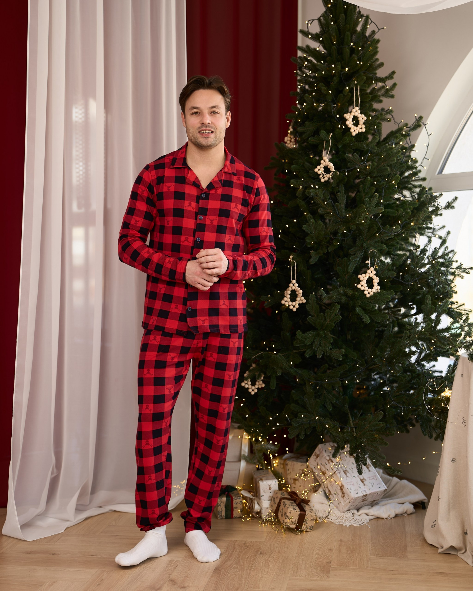 Чоловічий комплект із штанами - Червона клітинка з оленем - Family look для родини