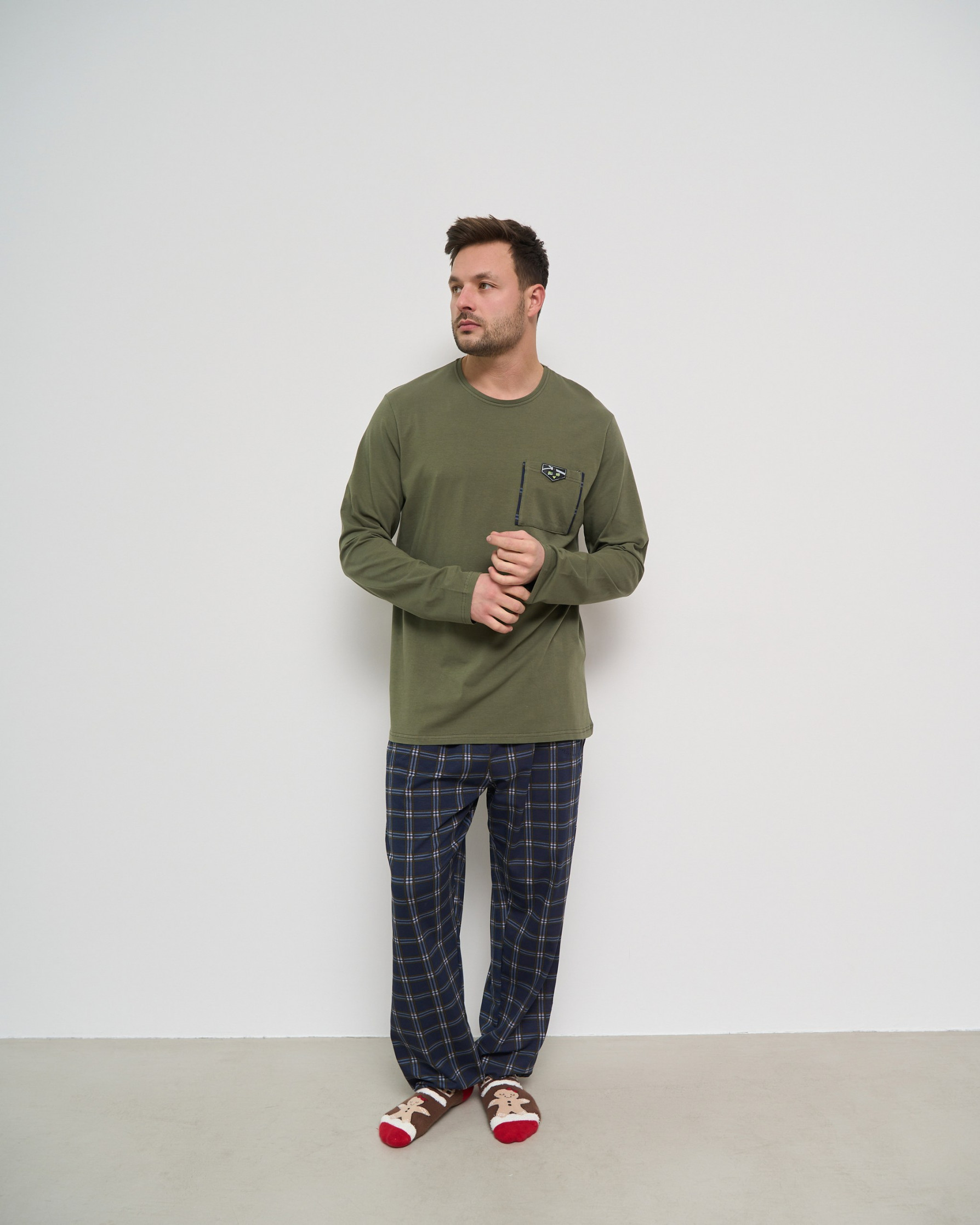 Мужской комплект со штанами в клетку Plus Size - карман на кофте