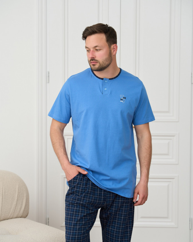 Мужской комплект с двумя пуговицами на футболке - Plus Size