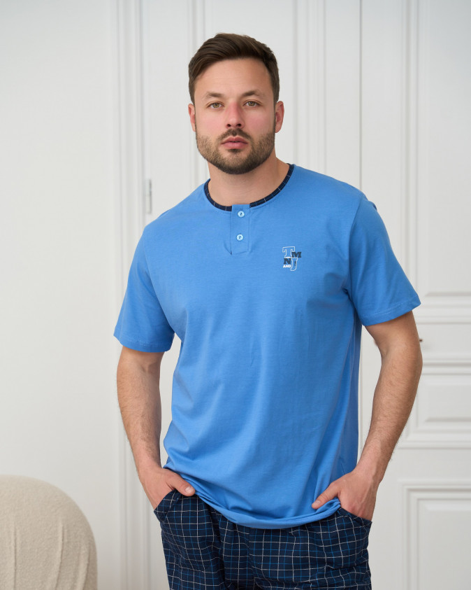 Мужской комплект с двумя пуговицами на футболке - Plus Size