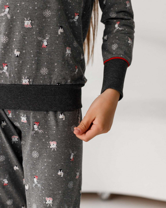 Сіра піжама на дівчинку - дрібний принт