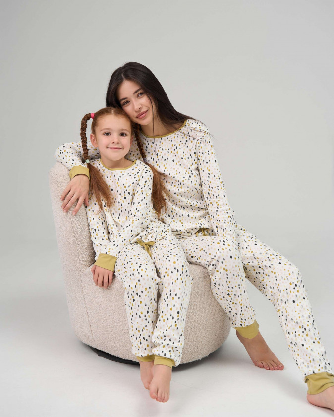 Комплект зі штанами на дівчинку на зав'язках - Інтерлок