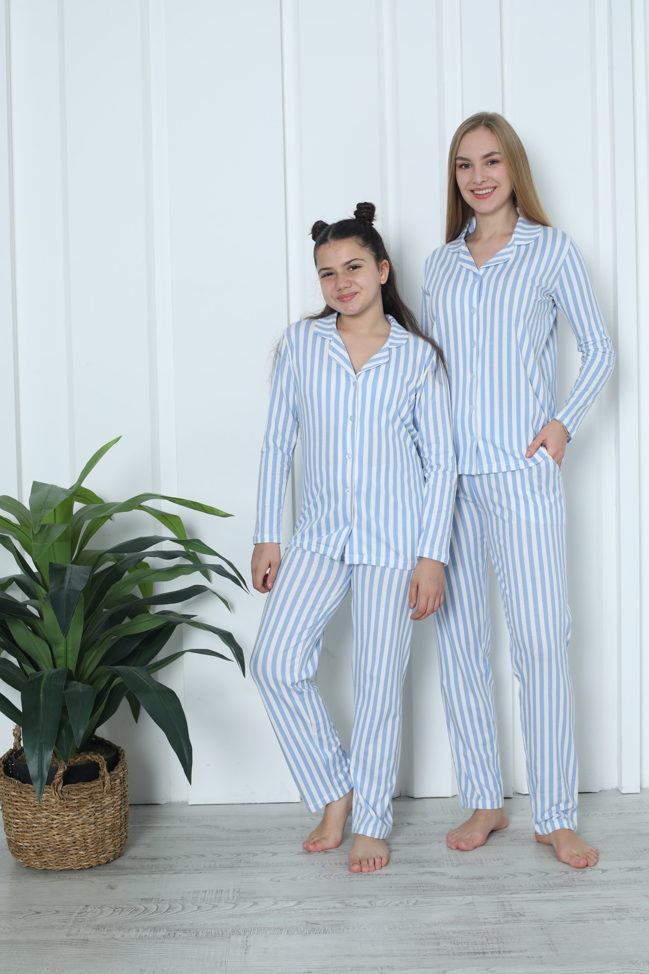 Подростковая пижама на девочку на пуговицах - Полоска - Family look мама/дочка