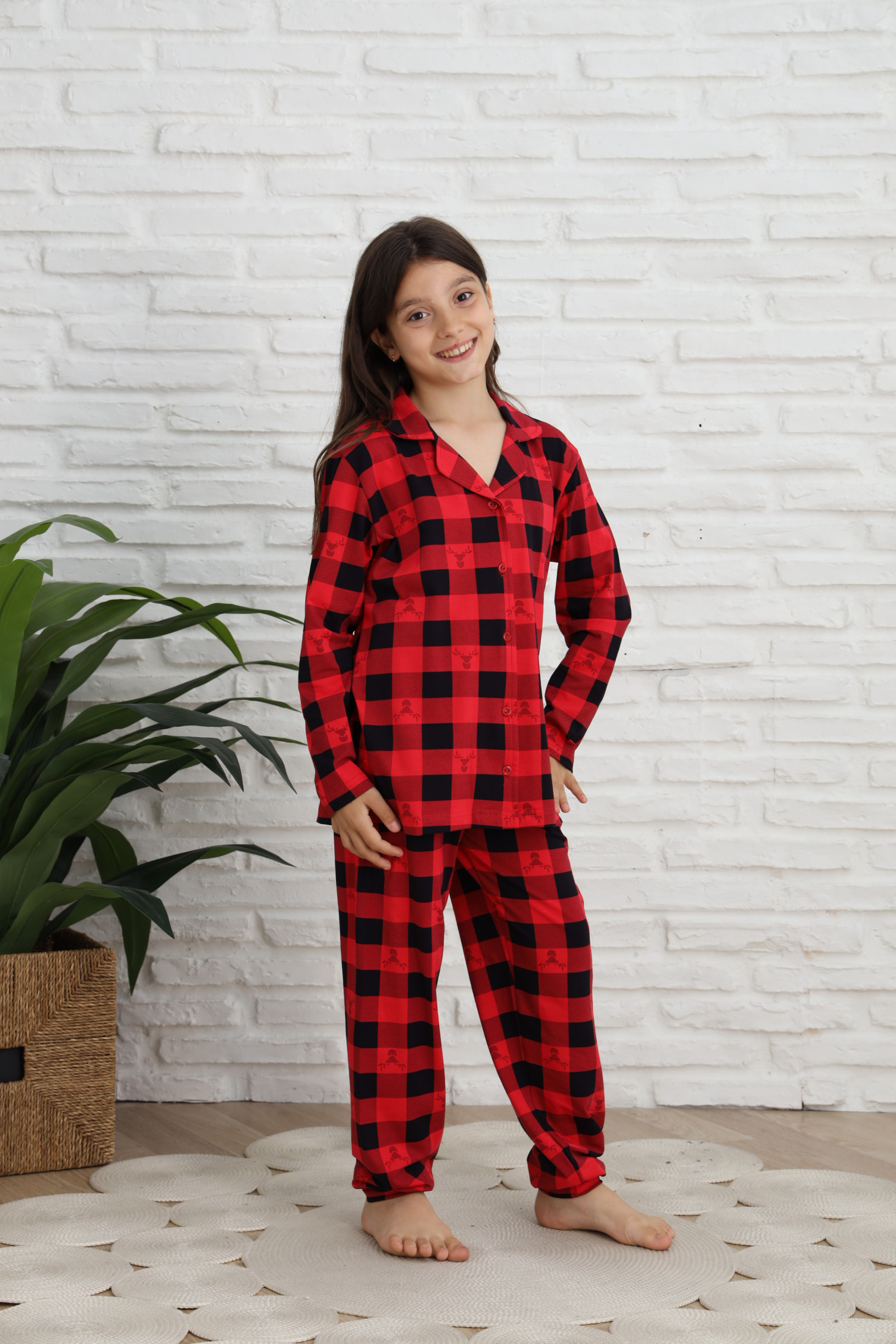 Пижама на девочку-подростка - Красная клетка с оленем - Family look для семьи