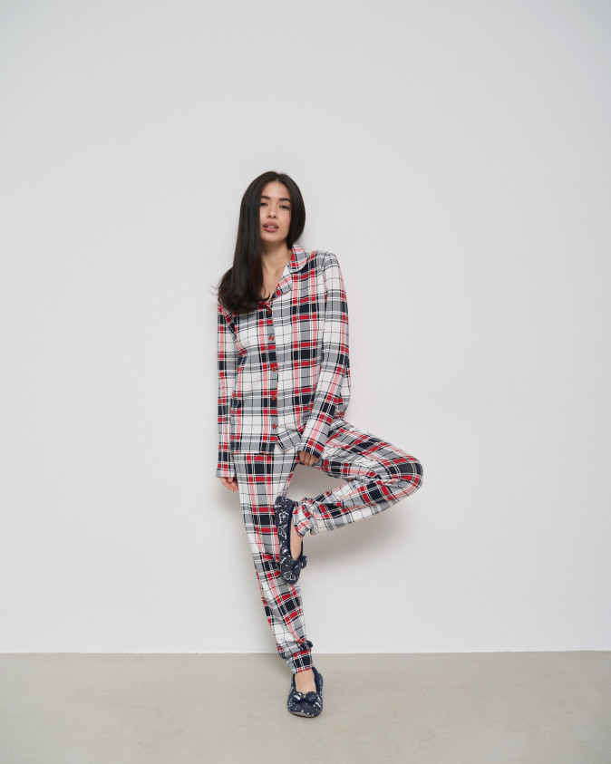 Пижама женская на пуговицах со штанами  - белая клетка