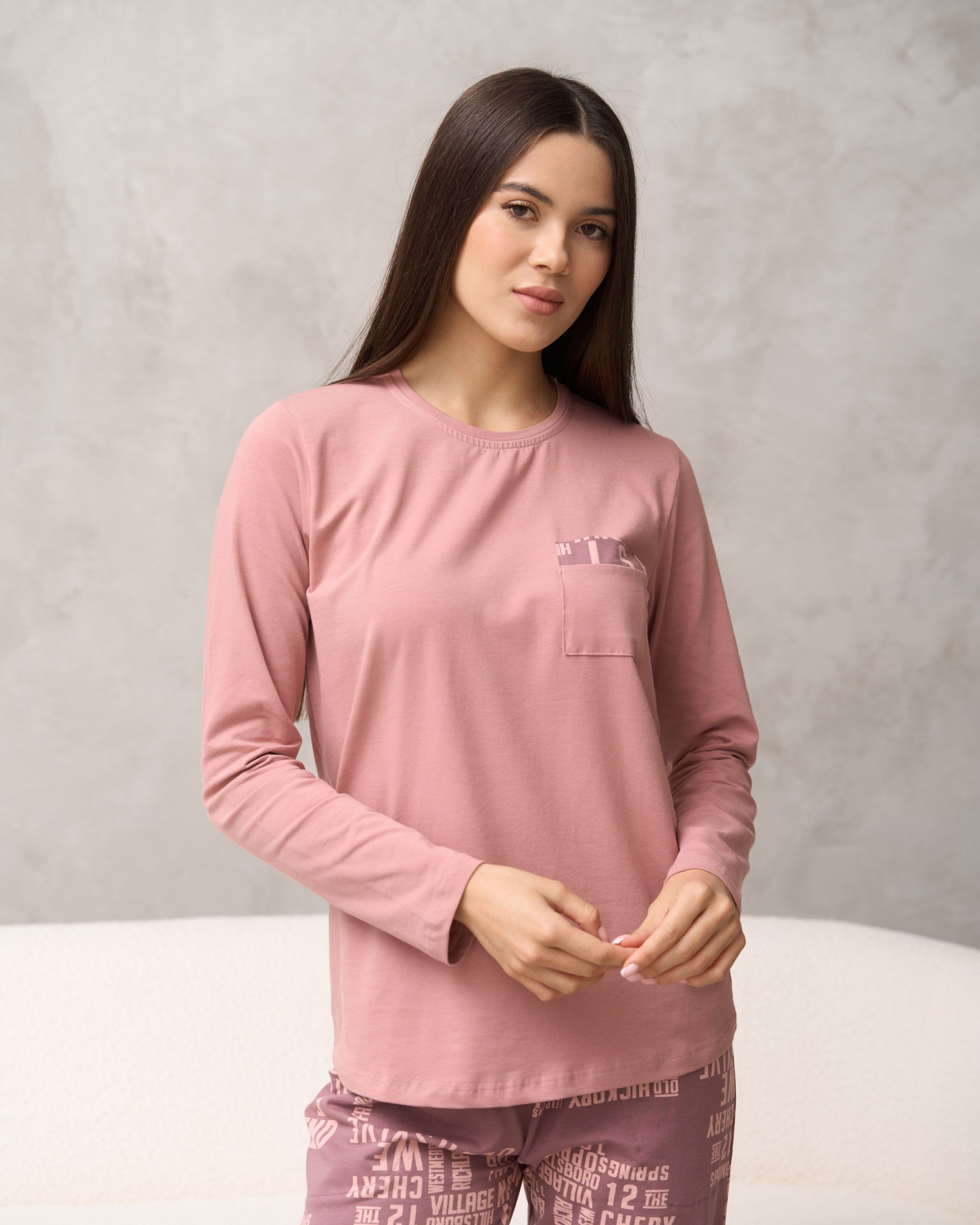 Жіноча піжама зі штанами в написи