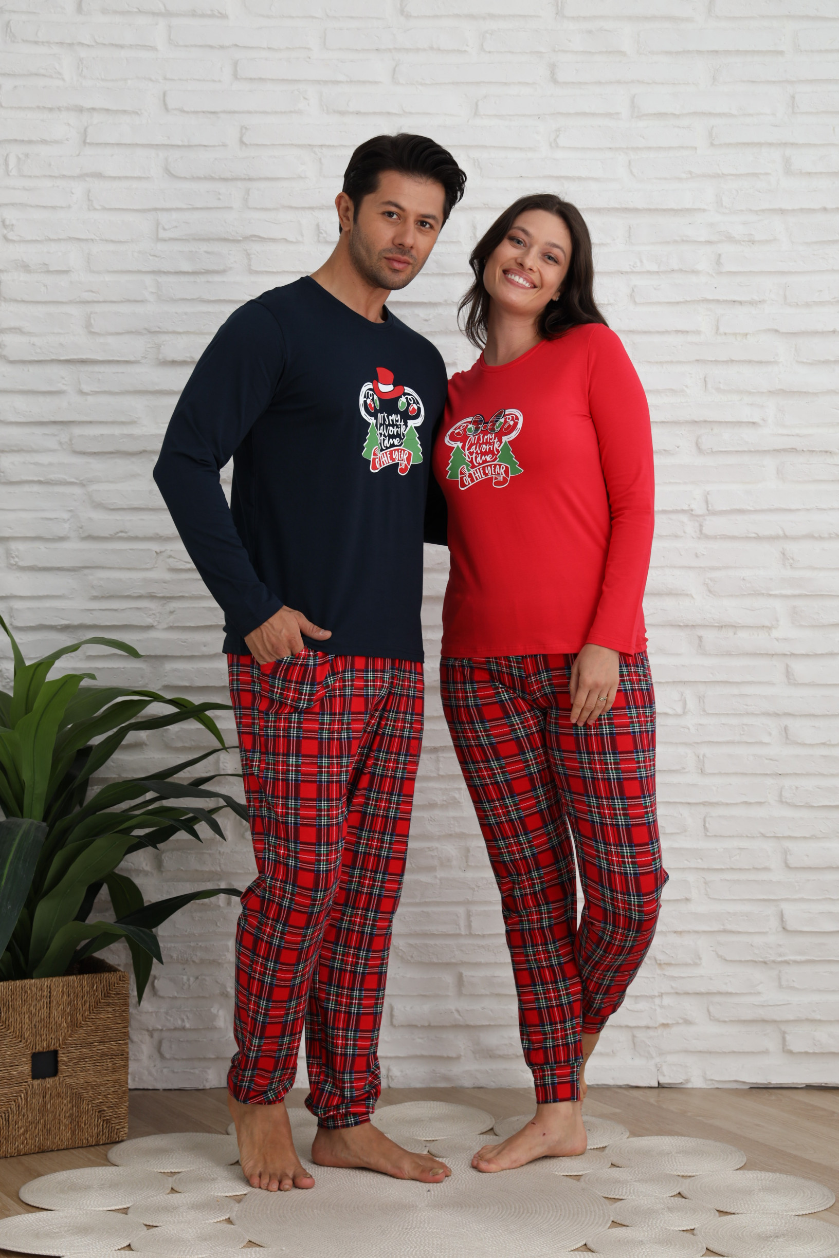 Жіноча піжама зі штанами -  Новорічна Мінні - Family look для родини