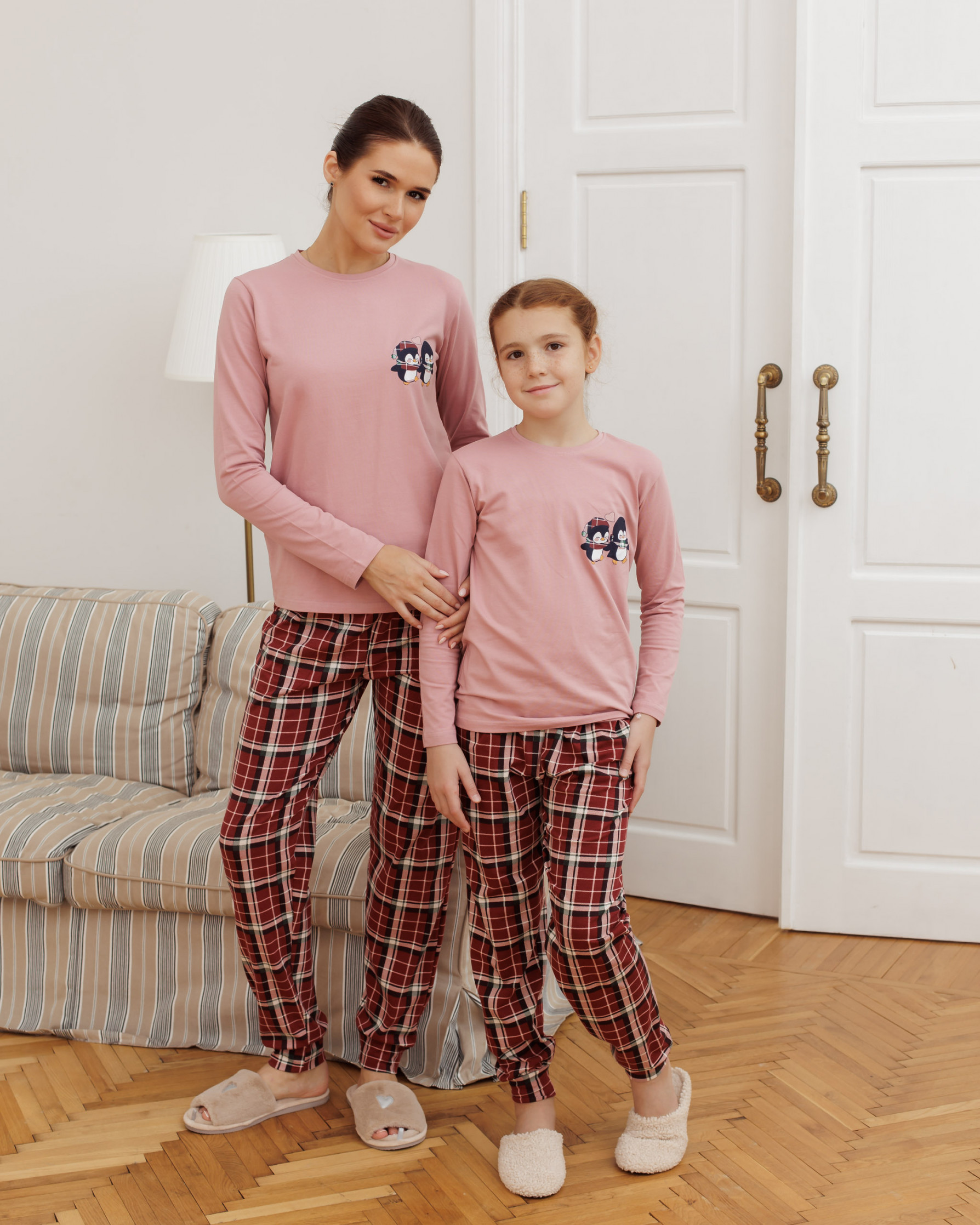 Жіночий комплект зі штанами Пінгвіни - Family look мама/донька
