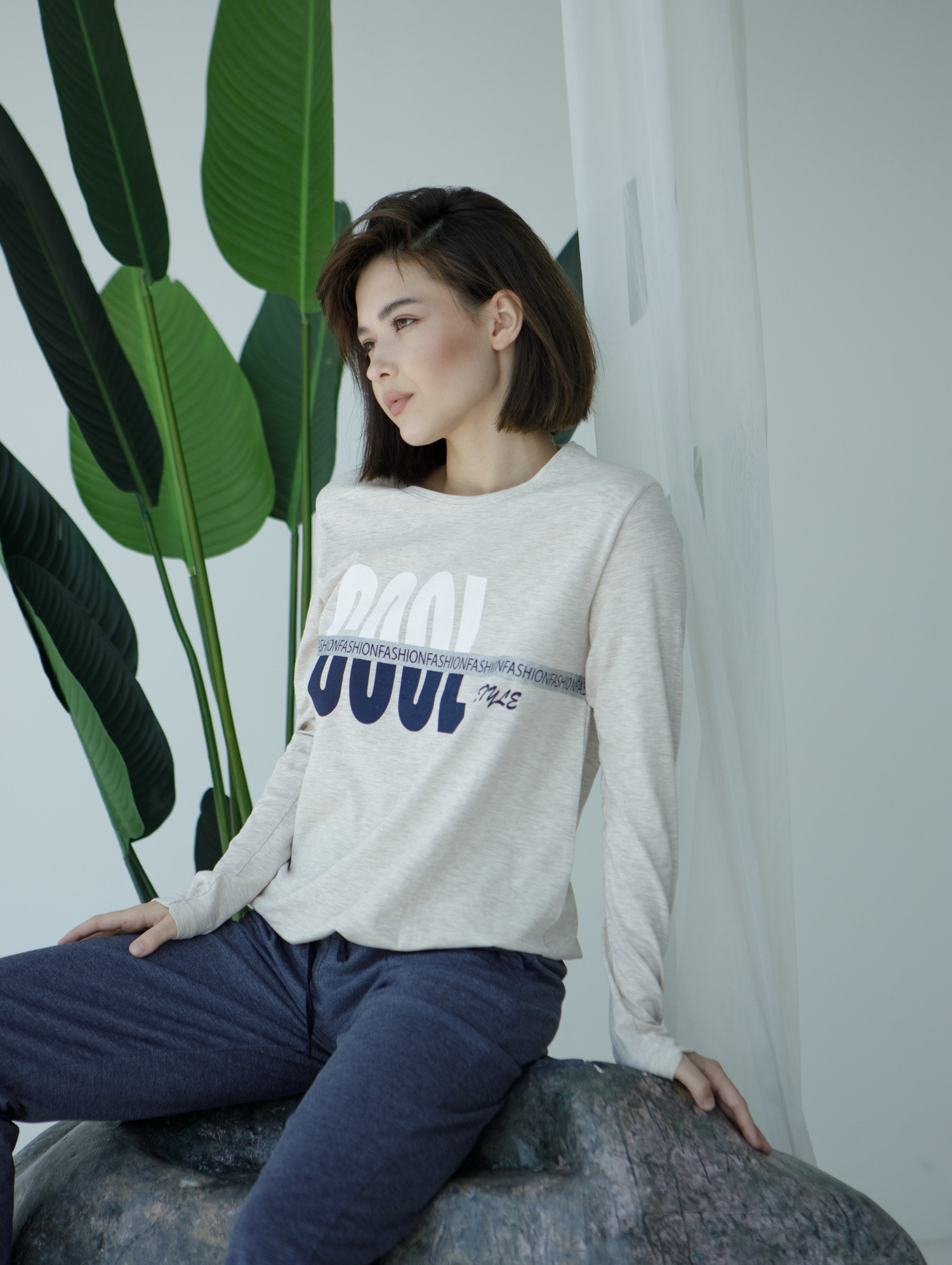 Жіночий комплект зі штанами і кофтою - Cool