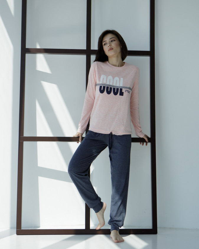 Жіночий комплект зі штанами і кофтою - Cool