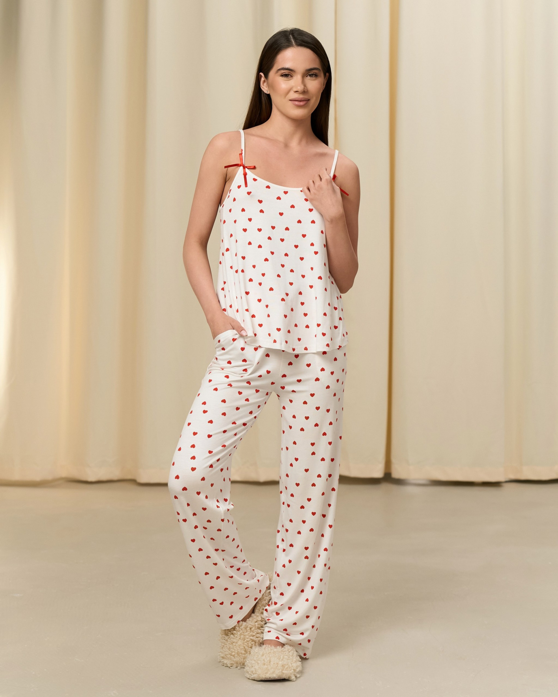 Віскозний комплект майка зі штанами - Сердечки Уцінка