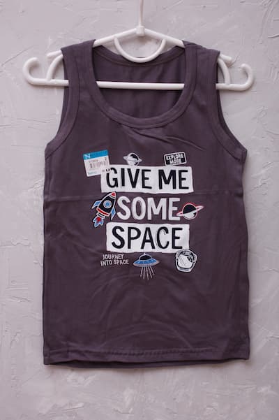 Майка Give me some space