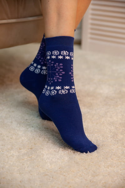 Женские теплые носки со снежинками